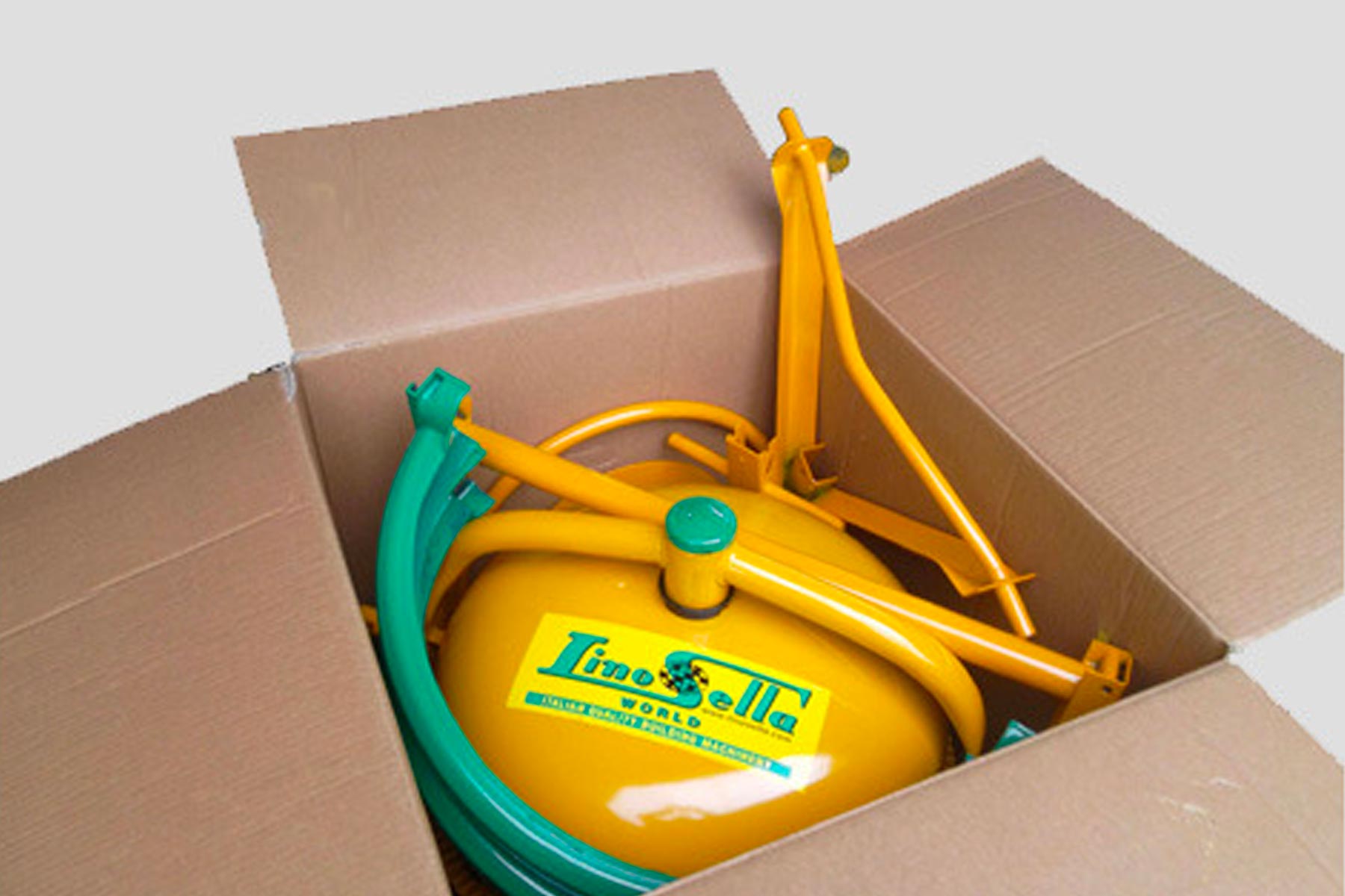 Posibilidad de enviar embalado en caja de cartón (Cm 70 x 78 x 72 h) Modelo S1000
