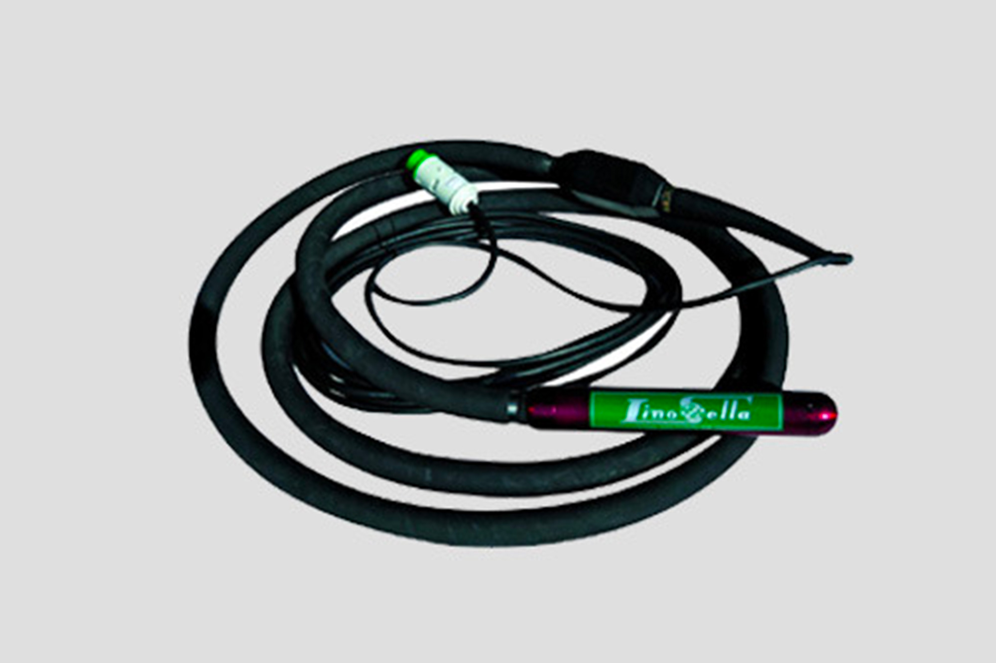 La aguja vibrante modelo VB Alfa posee un radio de acción de aproximadamente 30m Vibrador Eléctrico Alta Frequencia